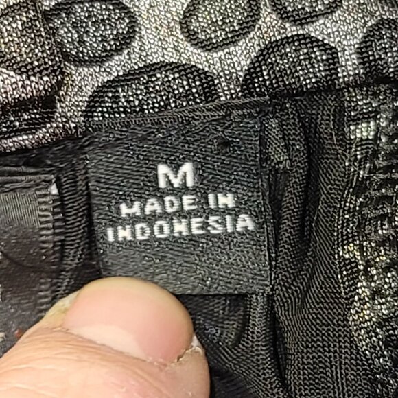 483. Inois Halter Top Silver and Black Sz M - Picture 7 of 8